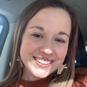 Meet your Posher, Hailey